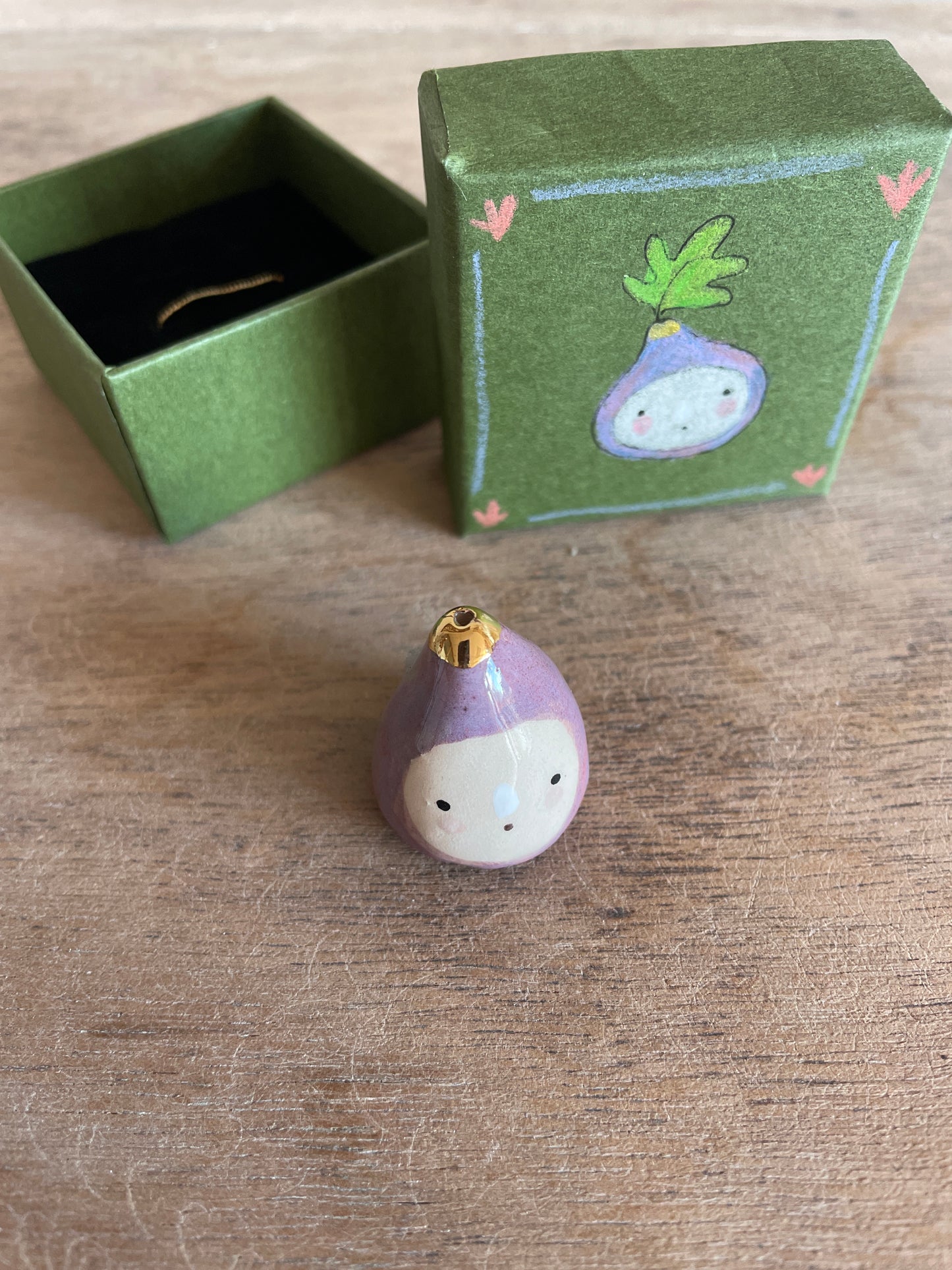 Mini figue faïence et or