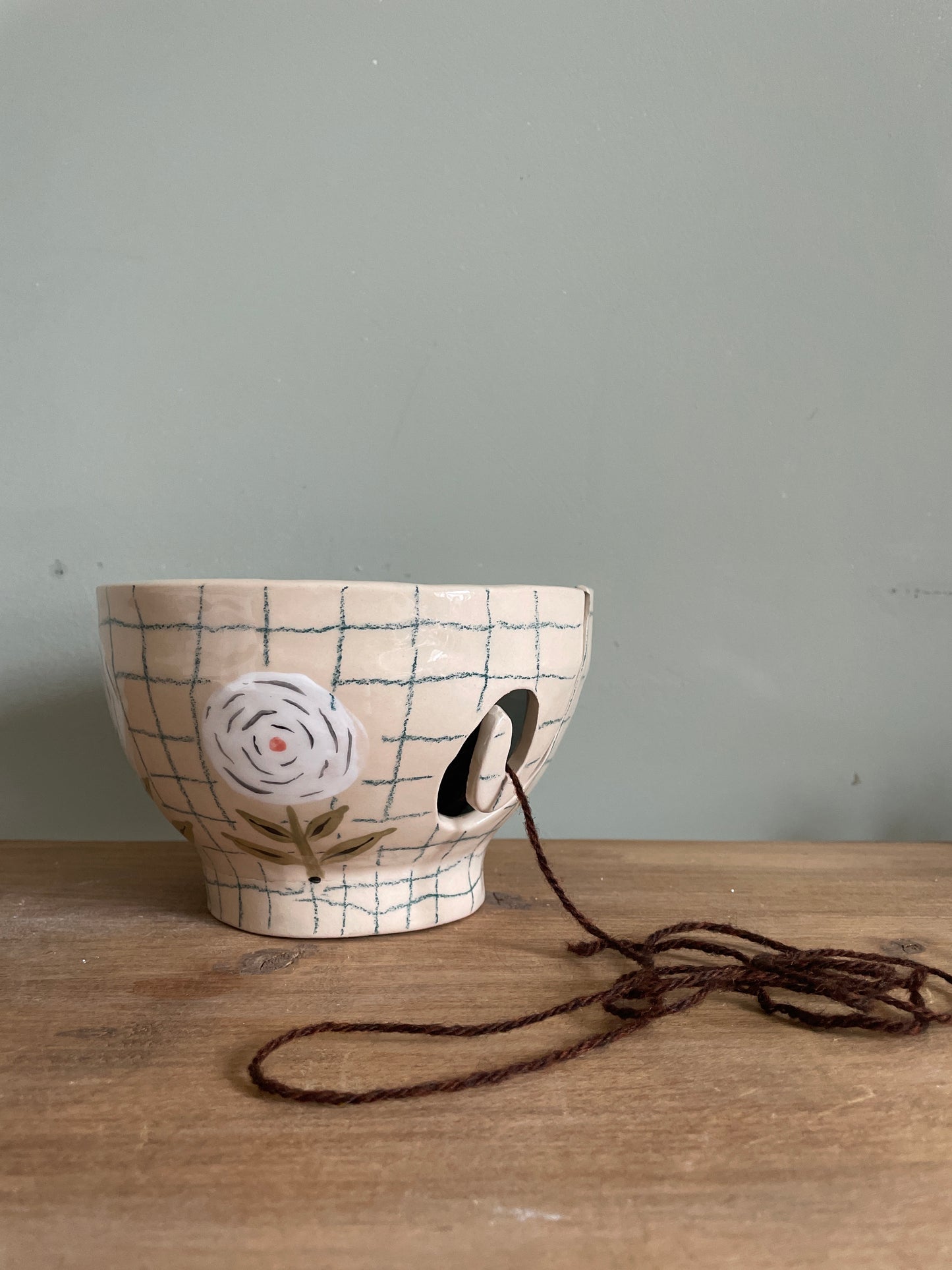 Bol dévidoir à laine en céramique