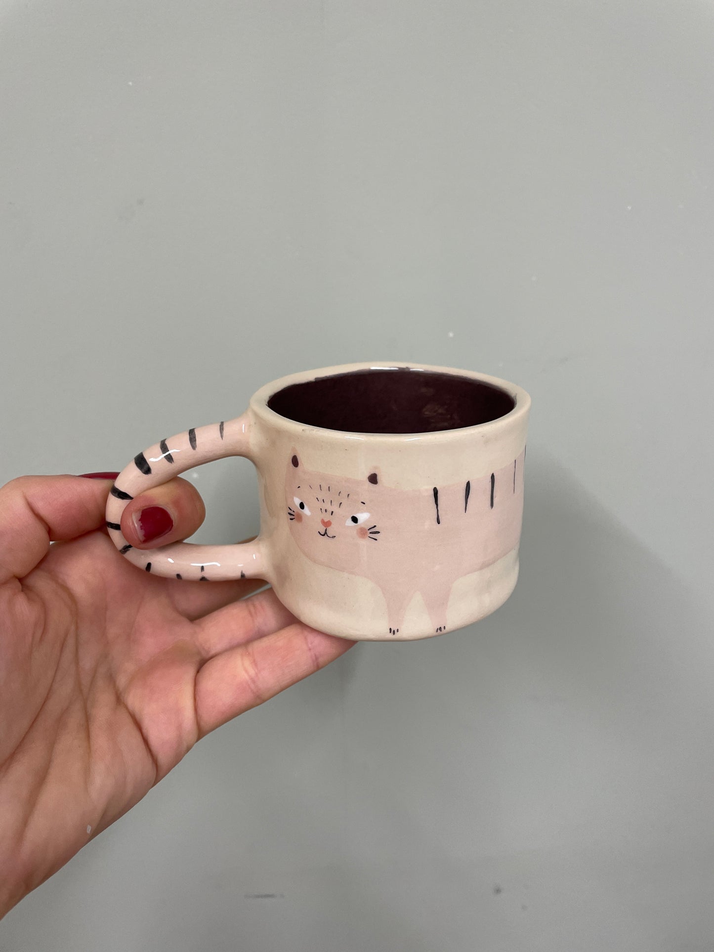 Tasse chat rose saucisse en céramique