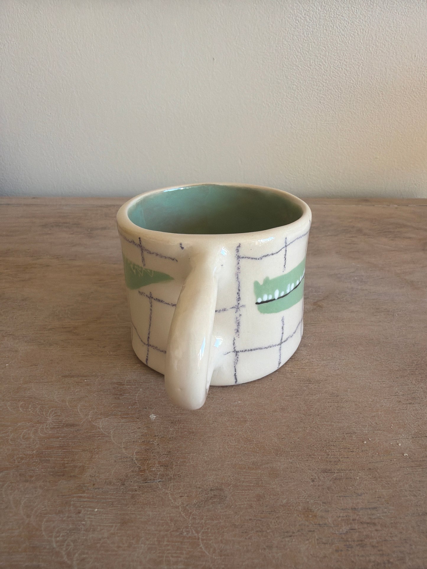 Tasse croco et carreaux en céramique