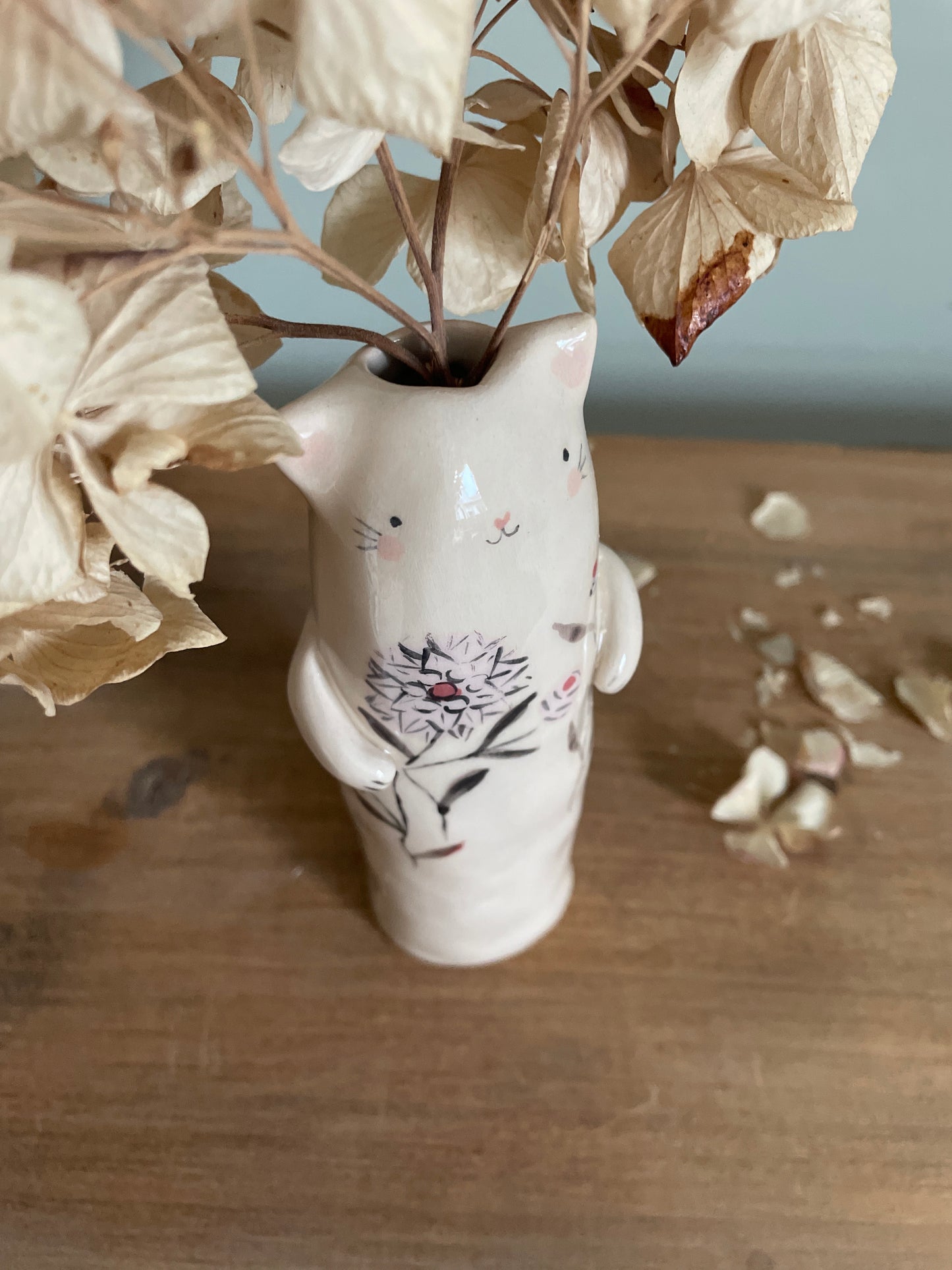 Soliflore chat au bouquet rose en céramique vase émaillé