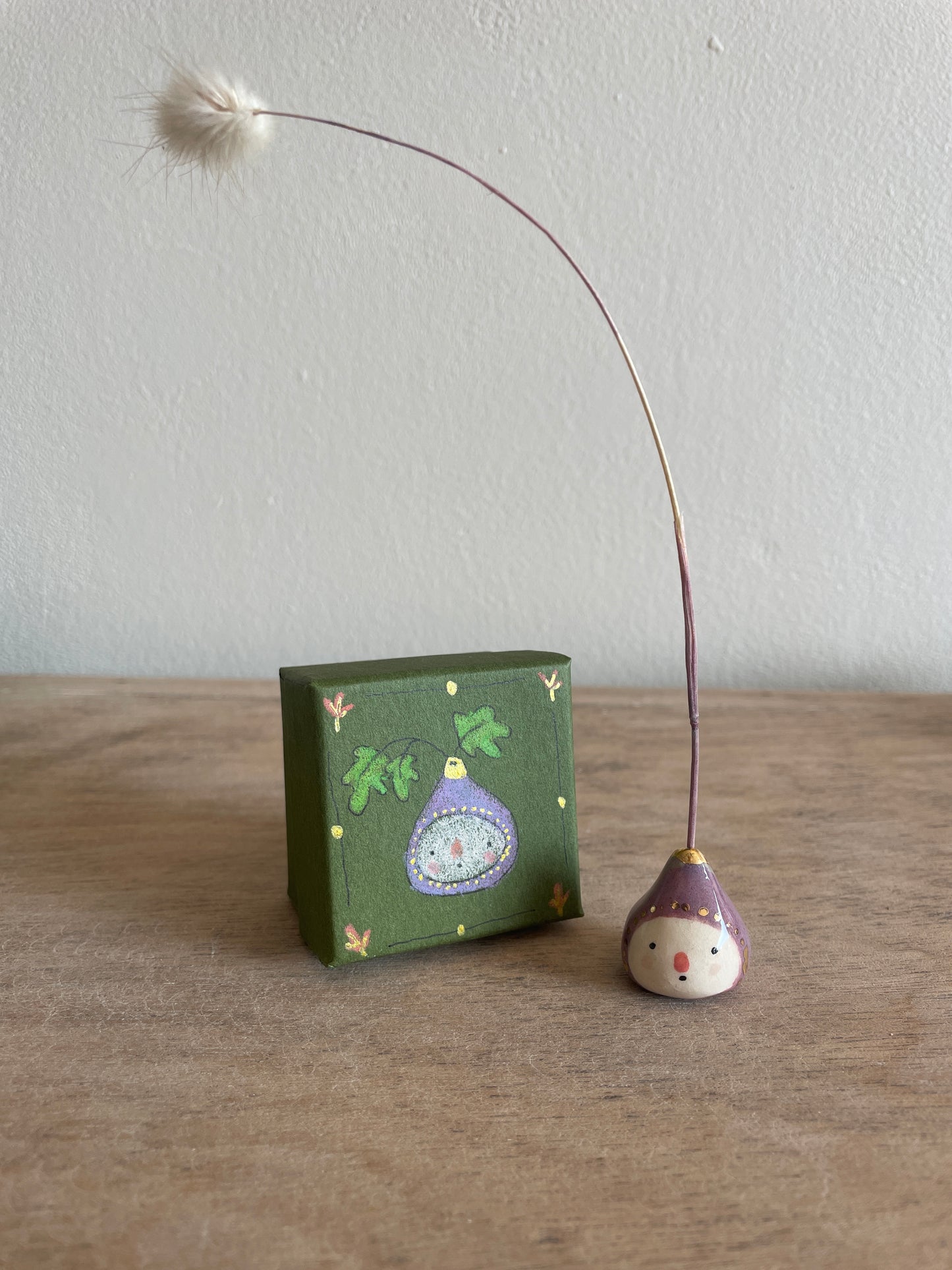 Mini figue faïence et or