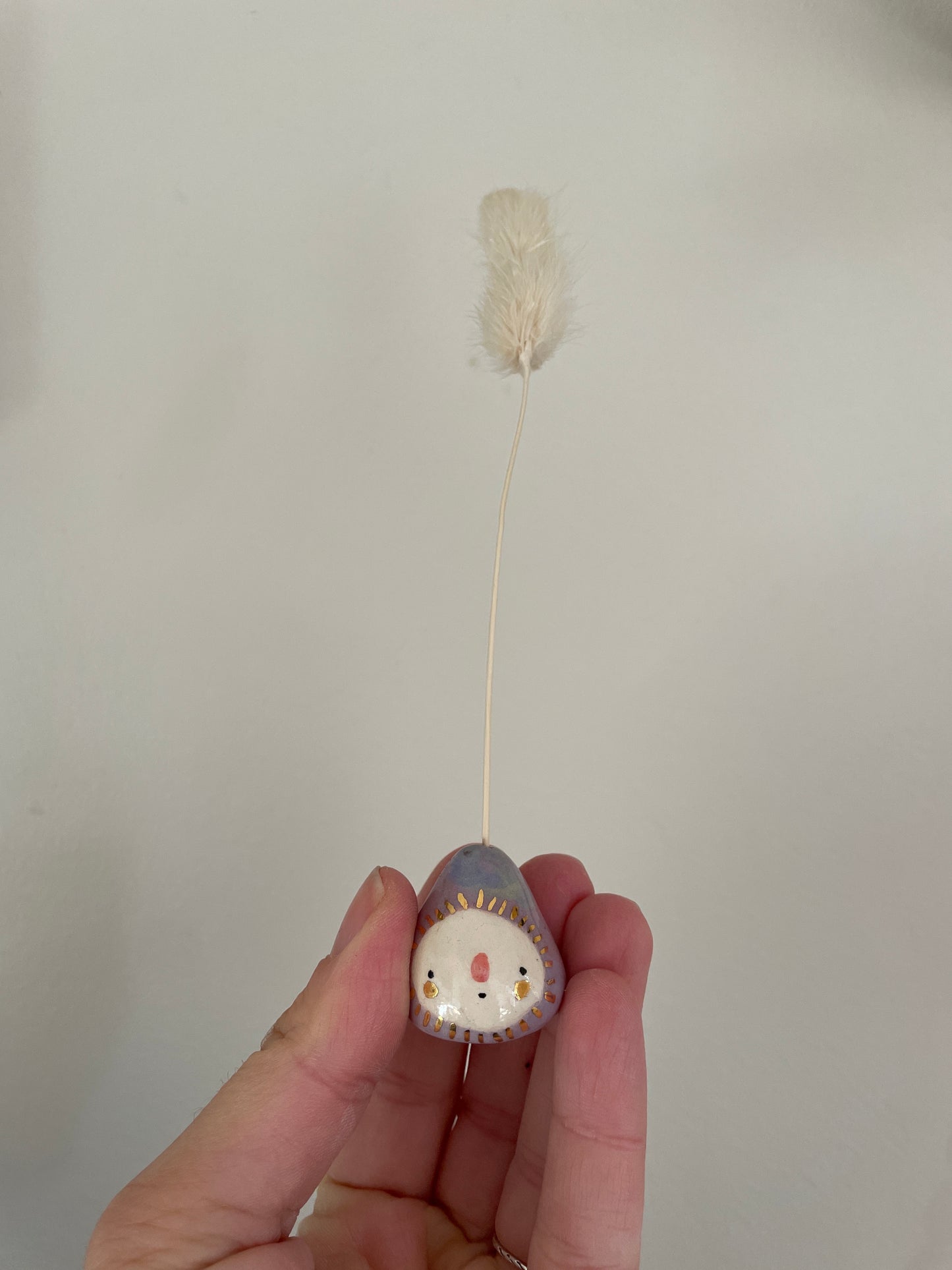 Mini figue faïence et or