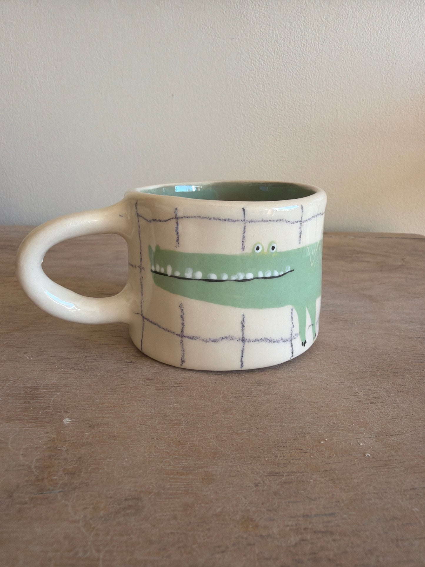 Tasse croco et carreaux en céramique