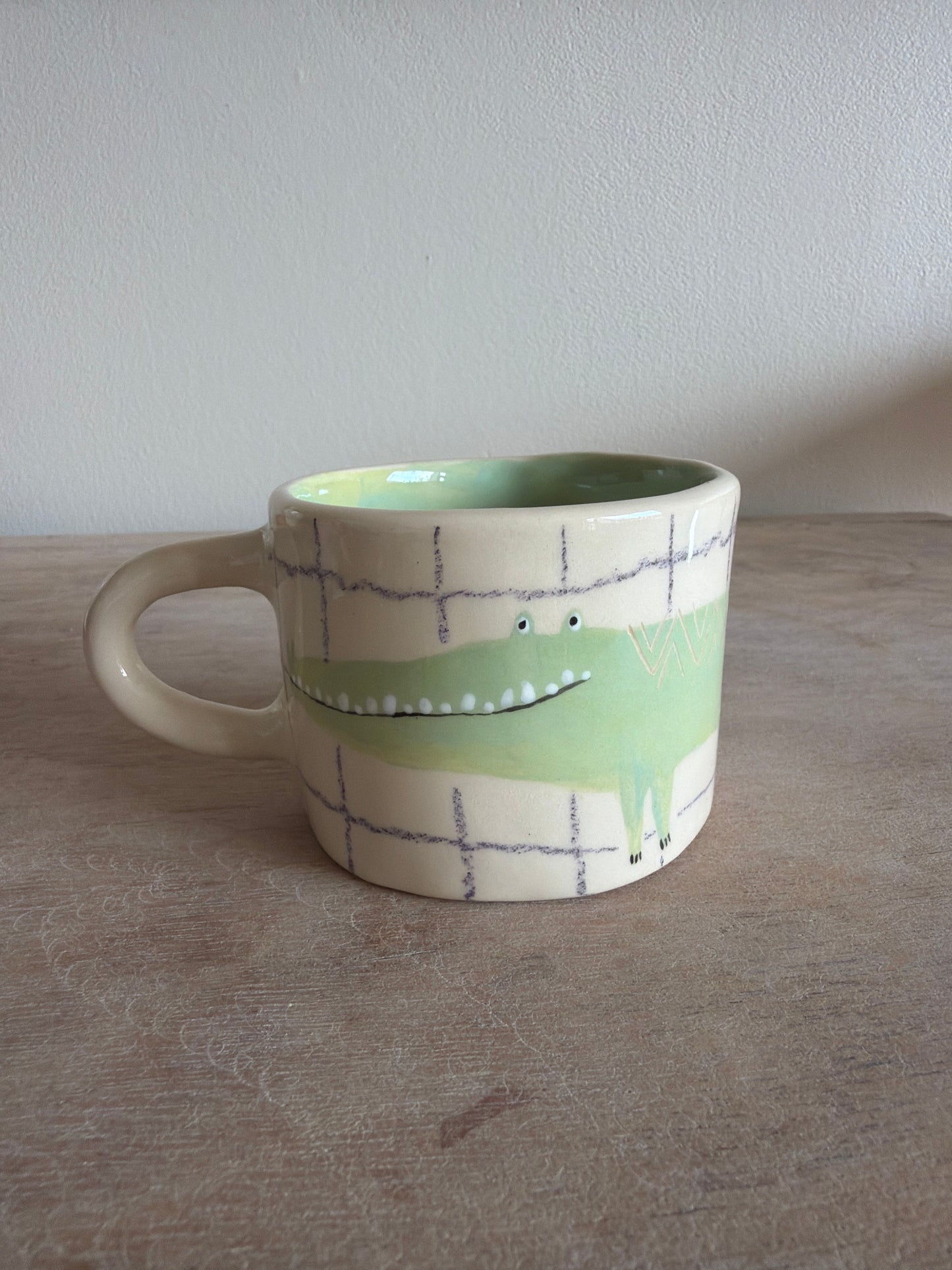 Tasse croco et carreaux en céramique
